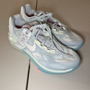 NIKE AIR ZOOM G.T. CUT 2 (size 10)